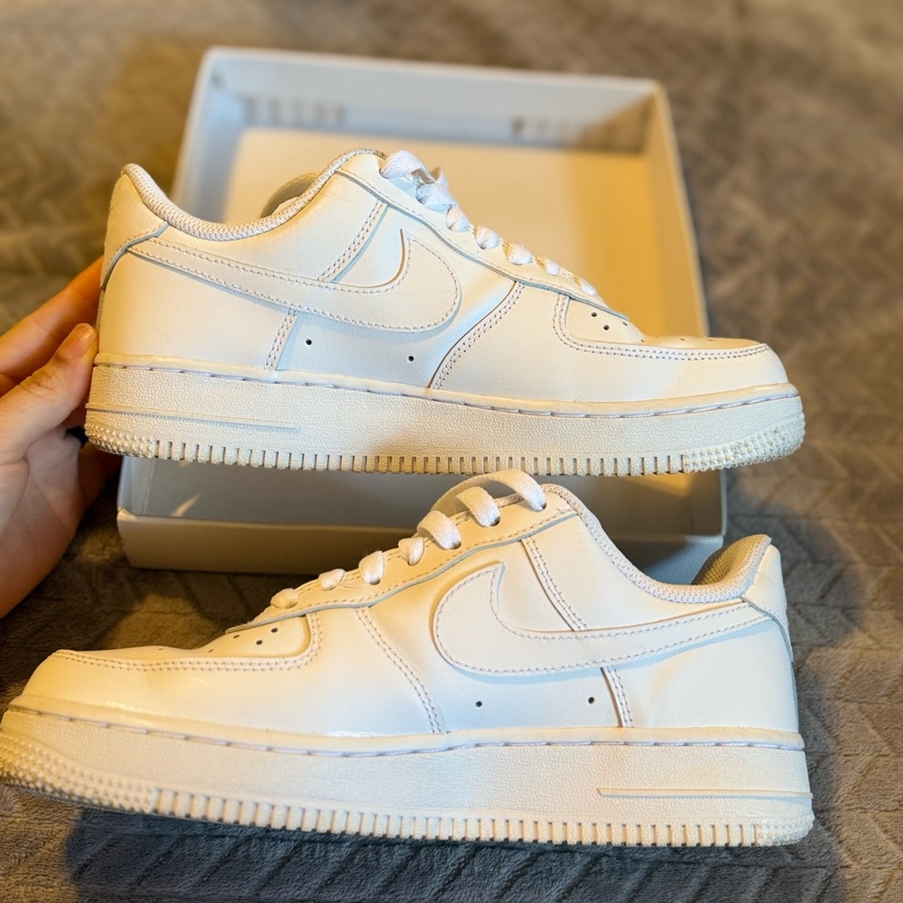 Nike White AF1 Sneakers - Picture 4 of 7